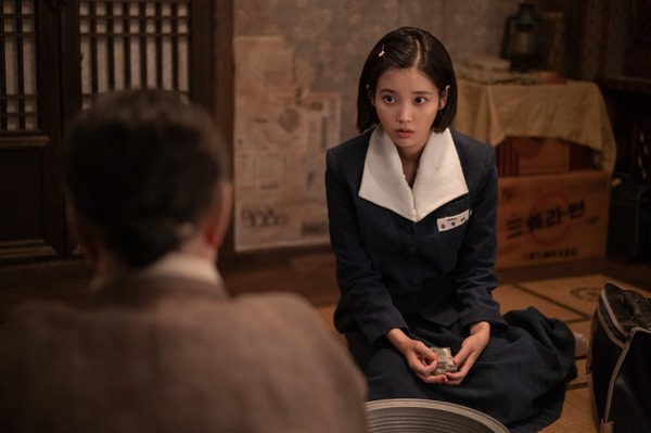 IU　Netflixシリーズ「おつかれさま」3月7日（金）より世界独占配信