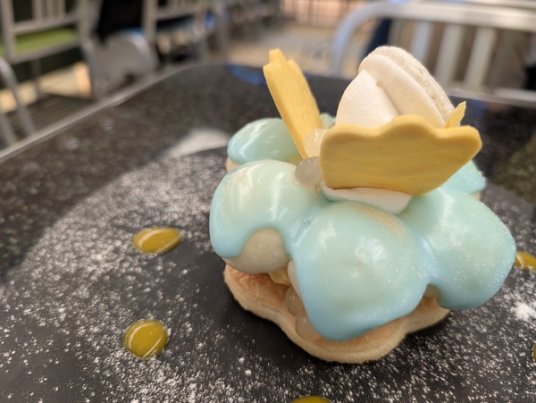 アンバサダーホテルにドナルドのスペシャルメニューが登場！マンゴーとタピオカのサンドウィッチを食べてみた