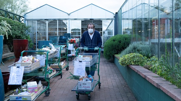 『季節はこのまま』©Carole Bethuel