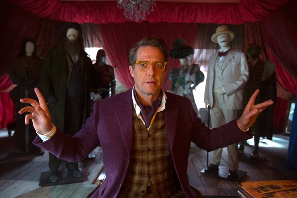 『パディントン2』フェニックス・ブキャナン（ヒュー・グラント）©2017 STUDIOCANAL S.A.S All Rights Reserved.