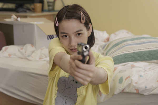 「幸せカナコの殺し屋生活」©DMM TV ©若林稔弥／星海社