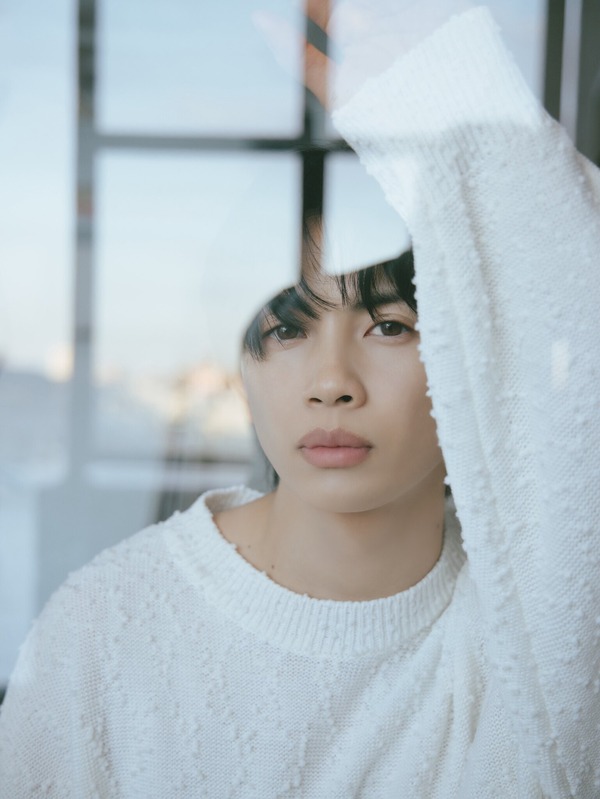 +KIRARI会員限定版表紙カット　草川直弥スタイルフォトブック「直弥いる。」©SDP