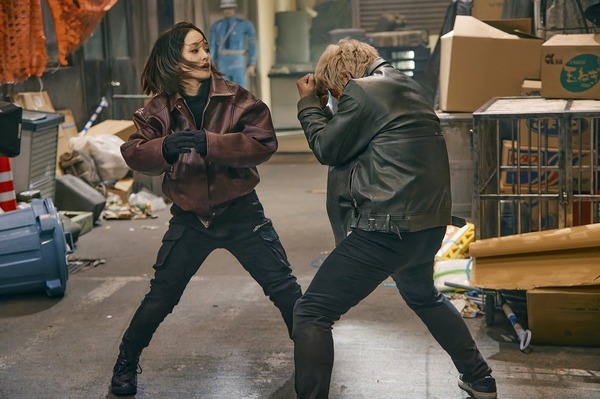 『裏社員。-スパイやらせてもろてます‐』©2025「裏社員。-スパイやらせてもろてます‐」製作委員会