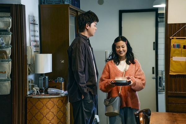 『裏社員。-スパイやらせてもろてます‐』©2025「裏社員。-スパイやらせてもろてます‐」製作委員会