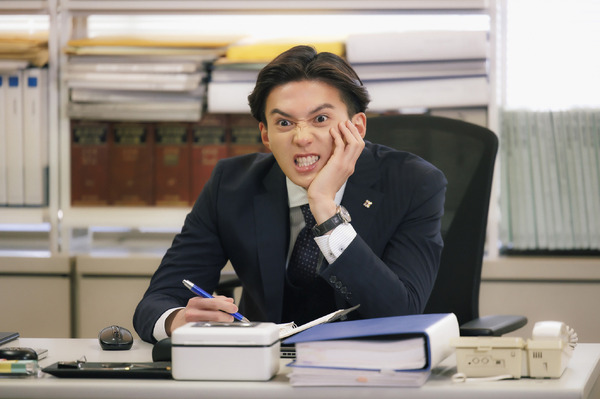 「あやしいパートナー」©「あやしいパートナー」製作委員会・MBS