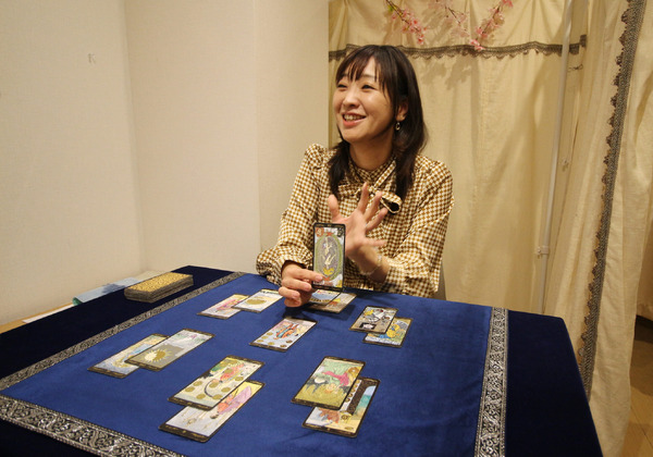 逢愛ミリサ先生