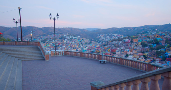 『羽のように軽く』