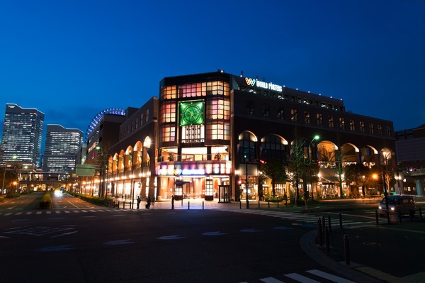 横浜ワールドポーターズ、