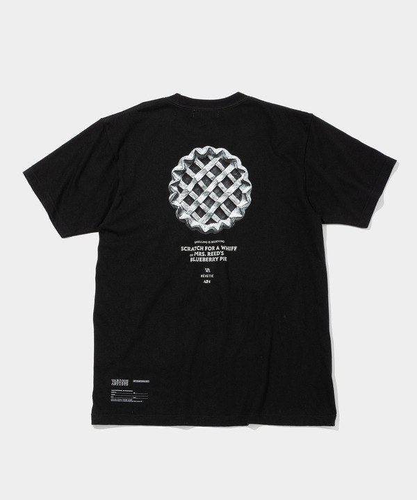 『異端者の家』© 2024 BLUEBERRY PIE LLC. All Rights Reserved.