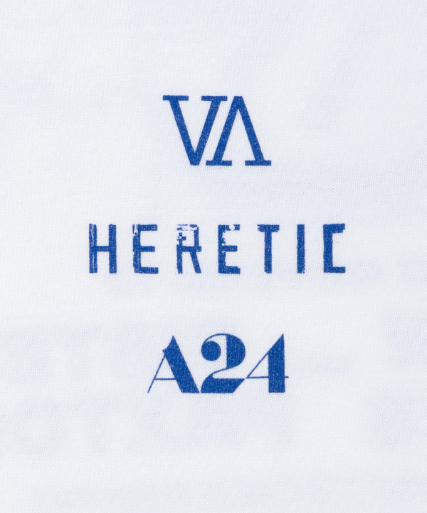 『異端者の家』© 2024 BLUEBERRY PIE LLC. All Rights Reserved.