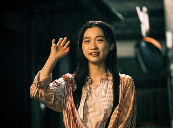 『今日の空が一番好き、とまだ言えない僕は』©2025「今日の空が一番好き、とまだ言えない僕は」製作委員会