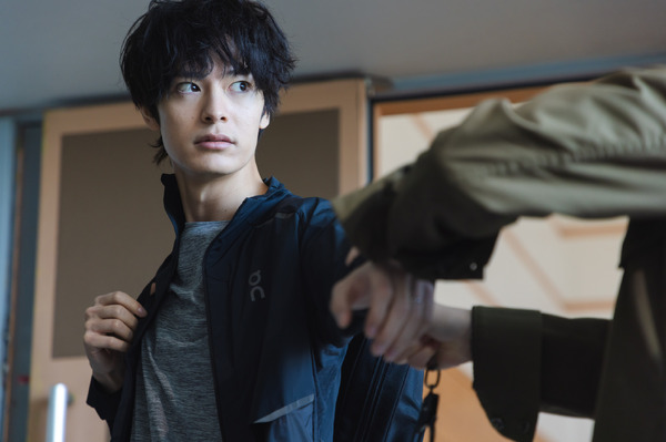 「魔物」第2話（C）テレビ朝日・SLL