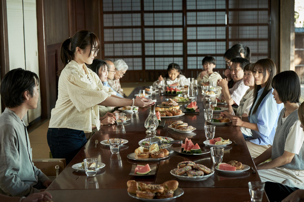 『愛されなくても別に』©武田綾乃／講談社©2025 映画「愛されなくても別に」製作委員会