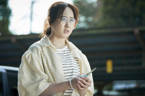 『愛されなくても別に』©武田綾乃／講談社©2025 映画「愛されなくても別に」製作委員会