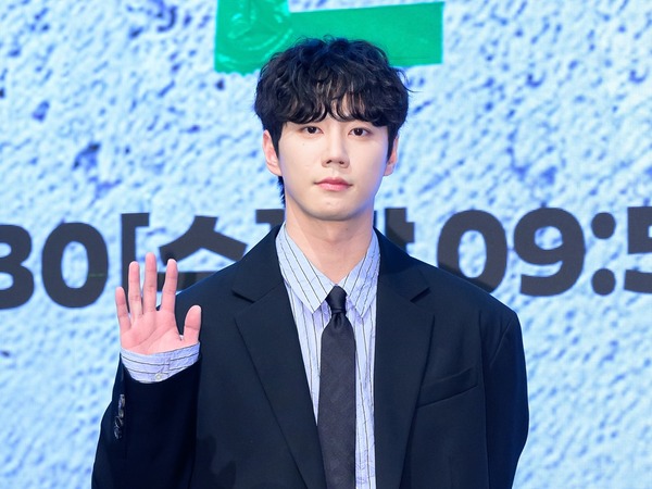 3連続ヒットなるか、イ・ジュニョンが『24時ヘルスクラブ』で筋肉オタク館長に変身