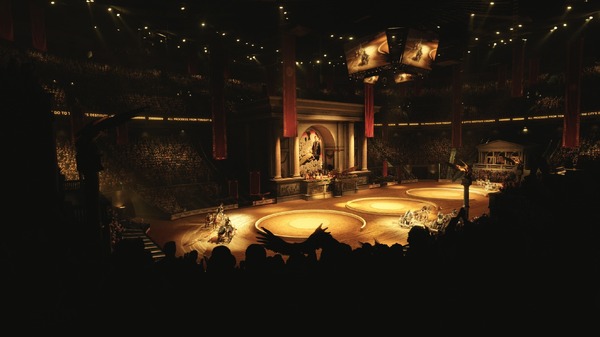 『メガロポリス』© 2024 CAESAR FILM LLCALL RIGHTS RESERVED