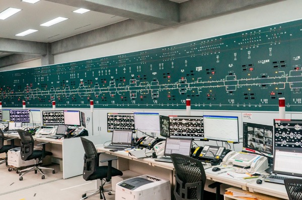 Netflix映画『新幹線大爆破』