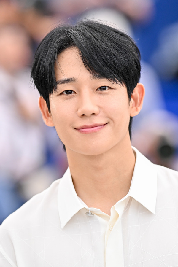 チョン・ヘイン Photo by Stephane Cardinale - Corbis/Corbis via Getty Images