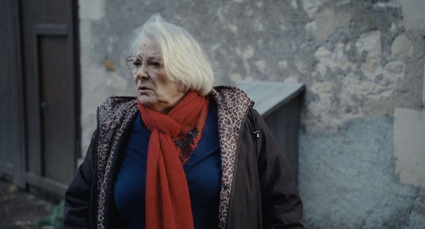 『秋が来るとき』ポスタービジュアル© 2024 – FOZ – FRANCE 2 CINEMA – PLAYTIME