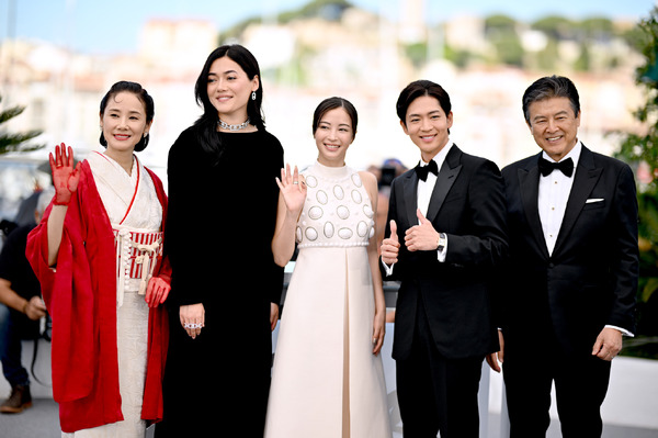 『遠い山なみの光』キャスト陣 Photo by Lionel Hahn/Getty Images