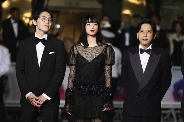 平瀬謙太朗＆小松菜奈＆二宮和也 Photo by Andreas Rentz/Getty Images