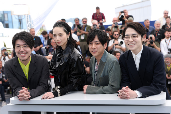 川村元気＆小松菜奈＆二宮和也＆平瀬謙太朗 Photo by Pascal Le Segretain/Getty Images
