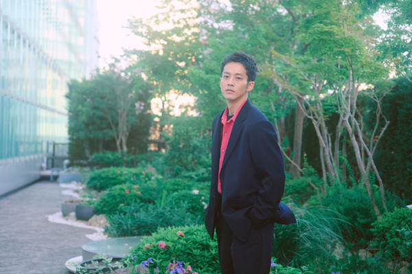 松坂桃李／photo：Jumpei Yamada