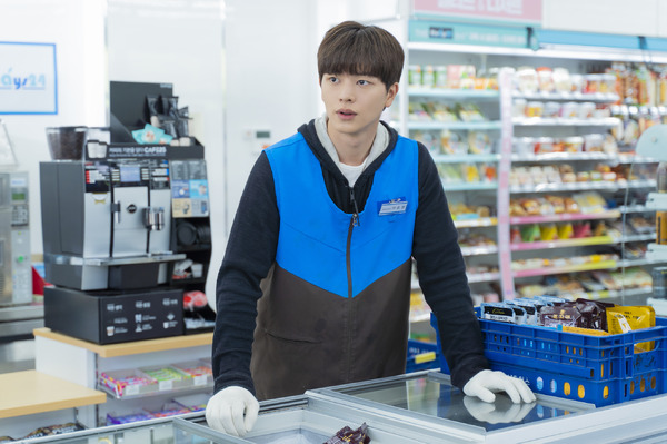 「ゴールデンスプーン」　(c) 2022 Disney and related entities