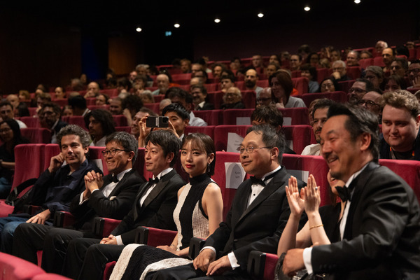 『恋愛裁判』　ⒸKazuko Wakayama