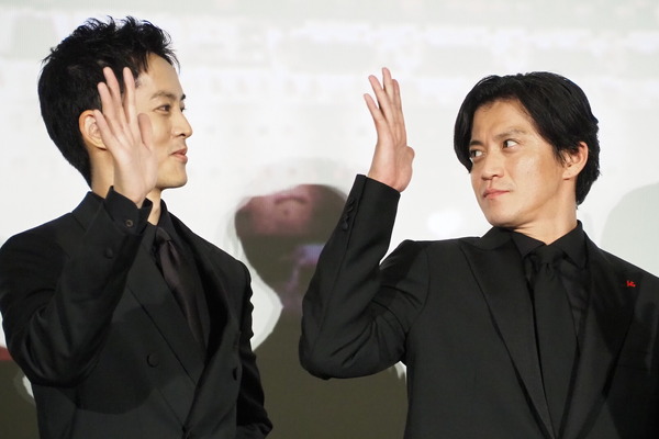 松坂桃李＆小栗旬