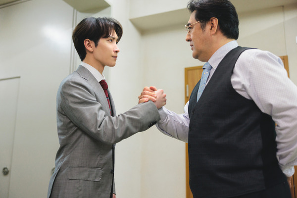 「なんで私が神説教」Huluオリジナルストーリー「なんで私まで神説教!?」©︎NTV