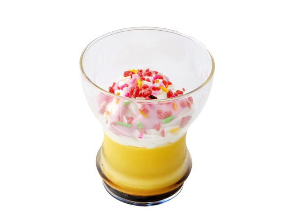 カスタードプリン 550 円スーベニアカップ付き プラス750 円