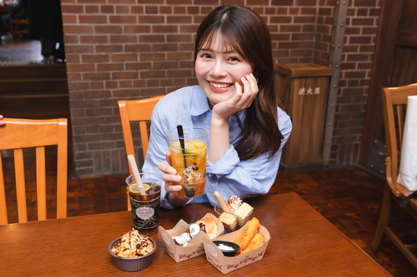 TDR初、オフィシャルスポンサー協賛SPメニュー6種類を実食　「東京ディズニーシー・フード＆ワイン・フェスティバル」