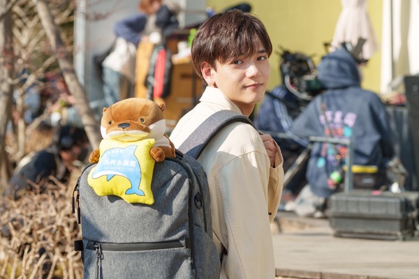 『映画 おっさんのパンツがなんだっていいじゃないか！』オフショット　© 練馬ジム | LINE マンガ・2025 映画「おっパン」製作委員会