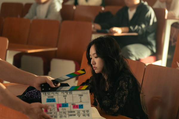 『ラブ・イン・ザ・ビッグシティ』メイキング© 2024 PLUS M ENTERTAINMENT AND SHOWBOX CORP. ALL RIGHTS RESERVED.