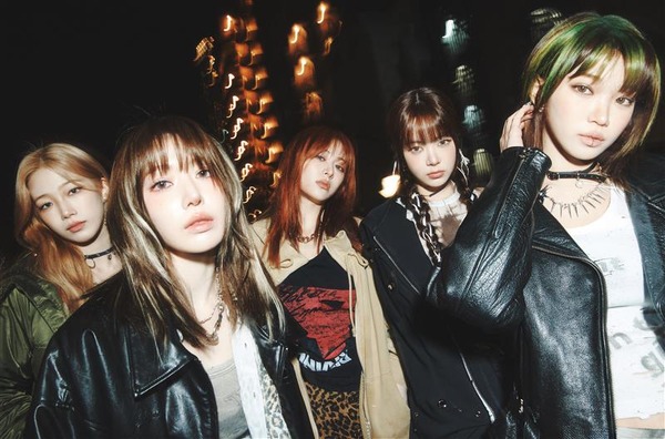 LE SSERAFIM (P)&(C) SOURCE MUSIC