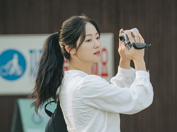 Disney+『私たちの映画』でチョン・ヨビンが魅せる透明な女優の物語