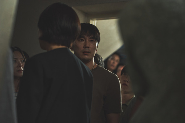 Netflix映画『84ｍ2』7月18日（金）より独占配信