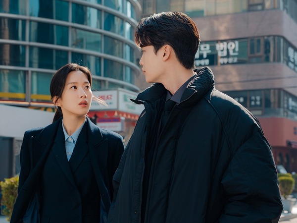『瑞草洞』のイ・ジョンソク×ムン・ガヨン、法律街に咲く微妙な関係に期待