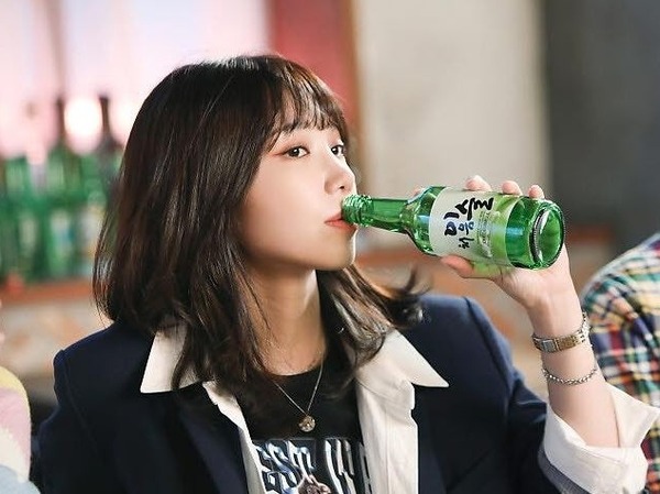 韓ドラによく出てくる“緑色の瓶”、実は種類がたくさん！韓国人が愛してやまない「ソジュ」をご紹介