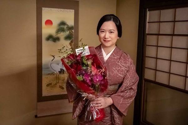 「波うららかに、めおと日和」クランクアップ©フジテレビ