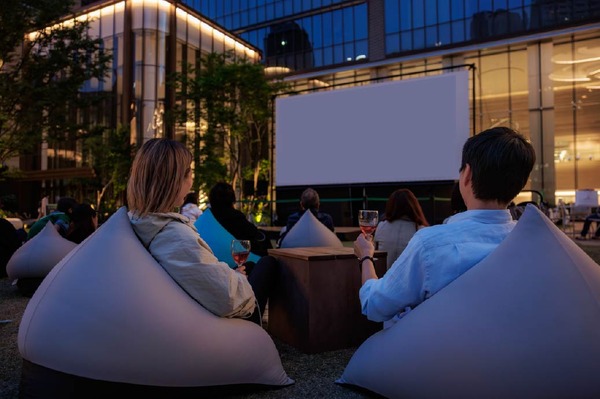 「OUTDOOR CINEMA」