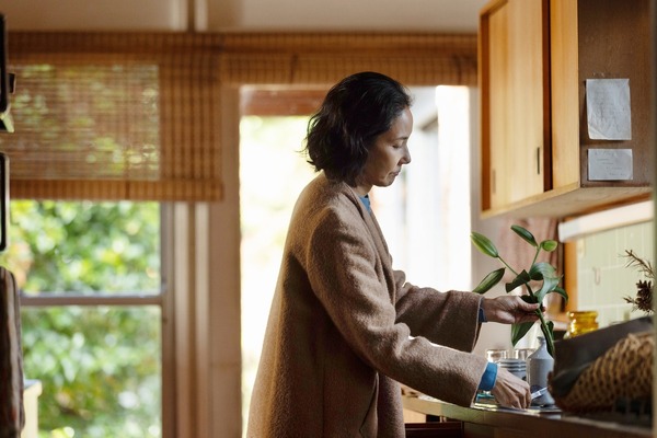 『遠い山なみの光』©2025 A Pale View of Hills Film Partners