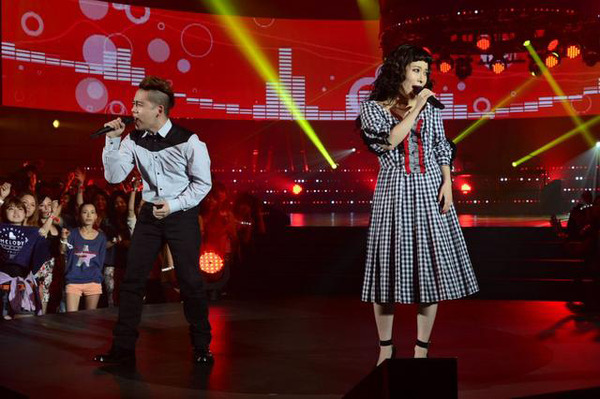 加藤ミリヤ＆清水翔太／MTV「VMAJ 2013」