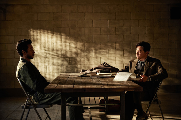 『大統領暗殺裁判　16日間の真実』© 2024 NEXT ENTERTAINMENT WORLD & PAPAS FILM & OSCAR10STUDIO. All Rights Reserved.