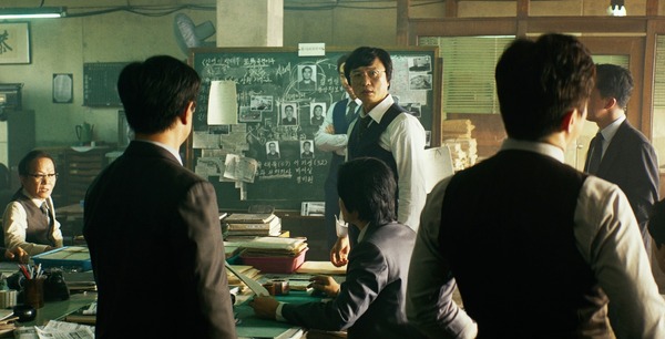 『大統領暗殺裁判　16日間の真実』© 2024 NEXT ENTERTAINMENT WORLD & PAPAS FILM & OSCAR10STUDIO. All Rights Reserved.