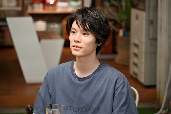 火曜ドラマ「初恋DOGs」サイドストーリー「初恋アンダーDOGs～負け犬と初恋～」ⒸTBS