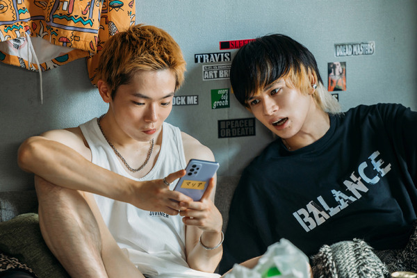 『愚か者の身分』(C)2025映画「愚か者の身分」製作委員会