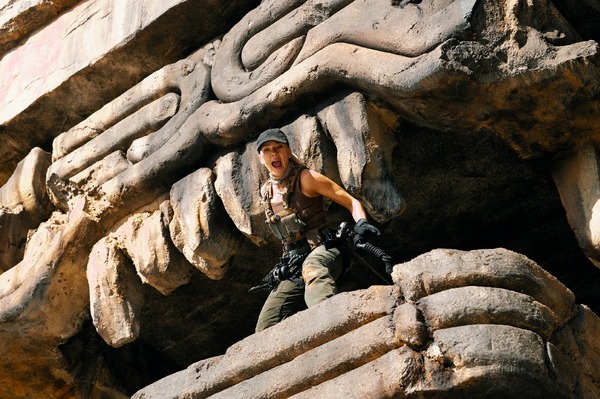 『ジュラシック・ワールド／復活の大地』©2025 Universal Studios. All Rights Reserved.