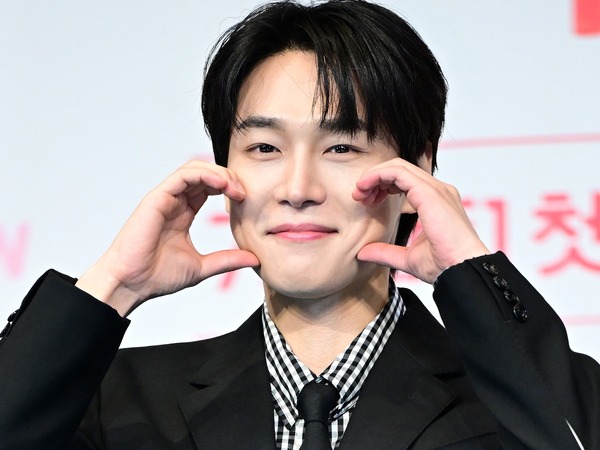 2025年の出演作すべてがヒット記録中！俳優カン・ユソク、演技力＆人気で“今年の顔”に急浮上